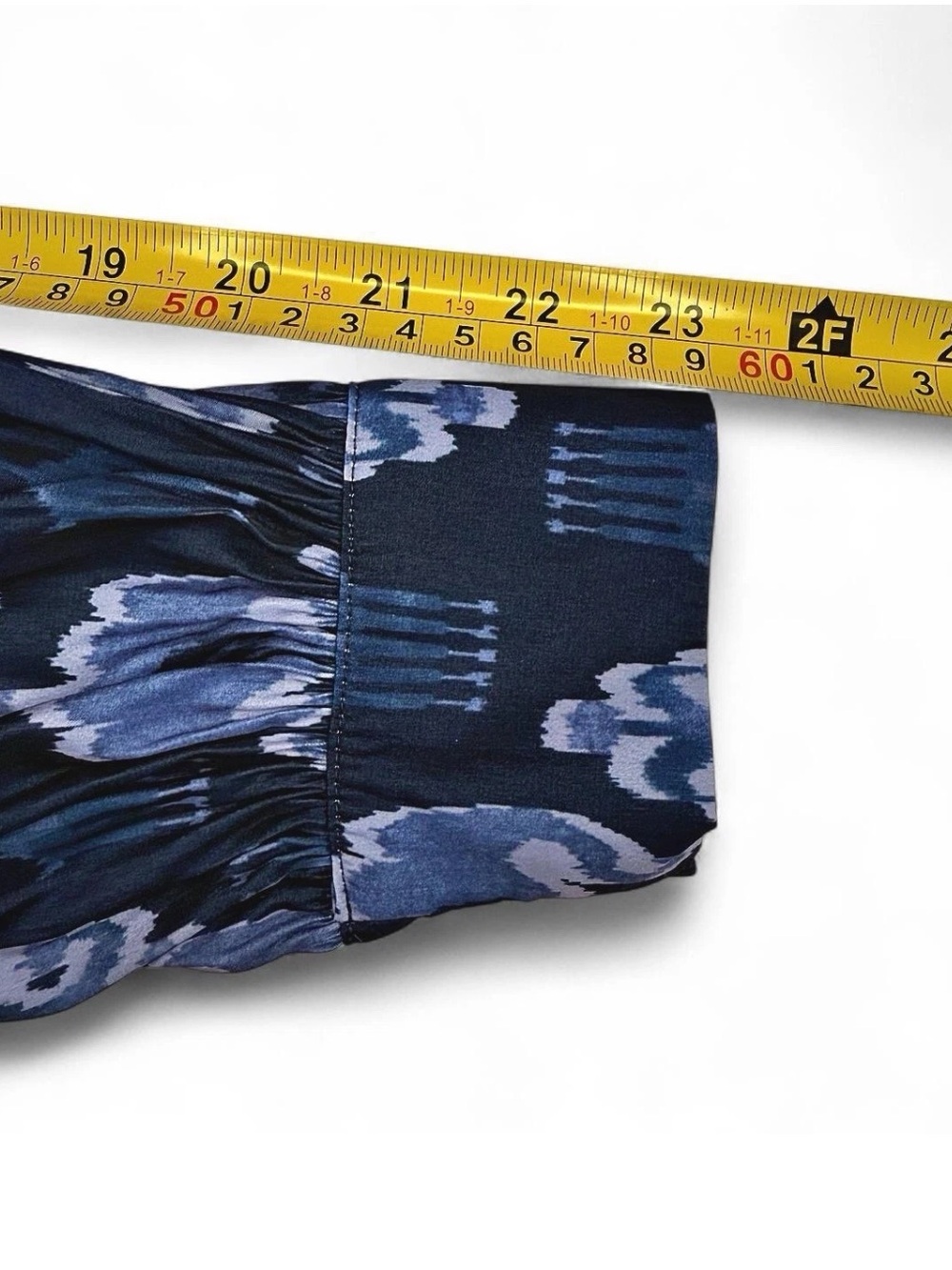 Chicos Ikat Shirt Women’s US 6 Indigo Blue Boho Peasant Pleated Bishop Sleeves - Picture 7 of 7